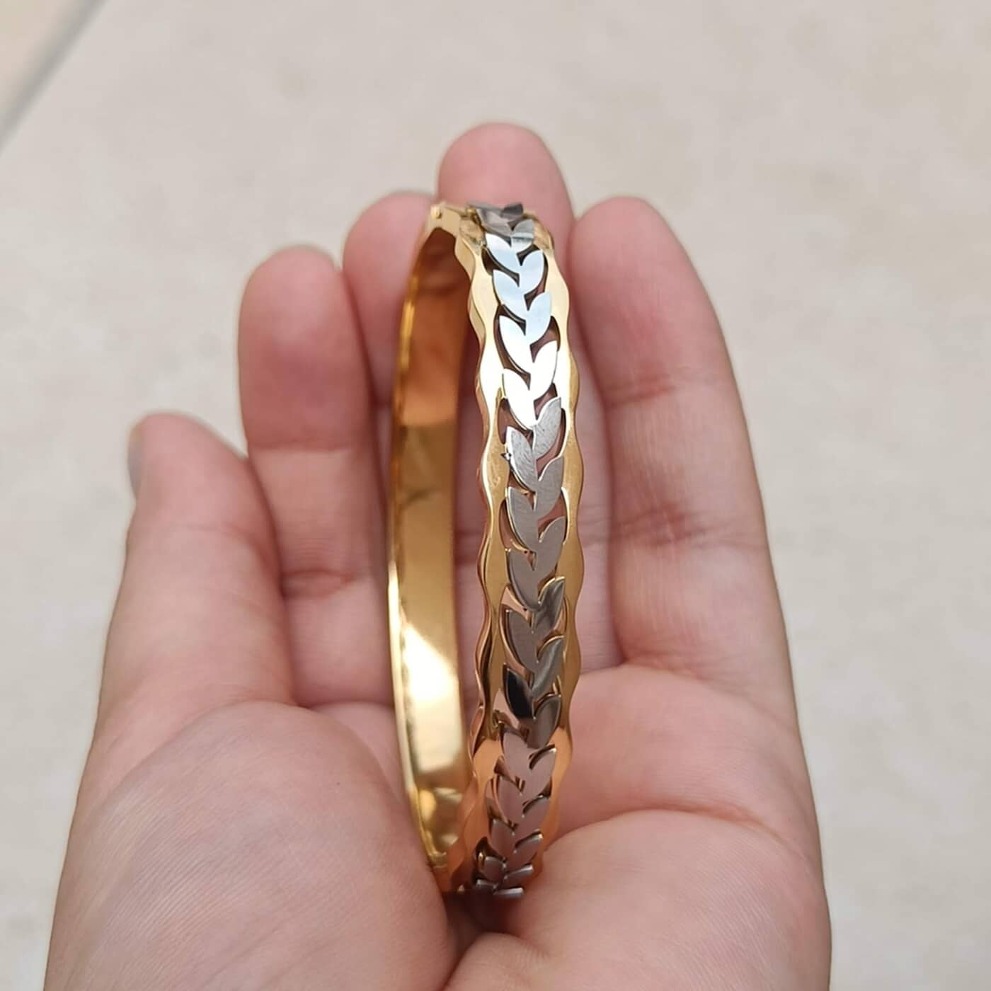 Elegant Silver Leaves Golden Bangle