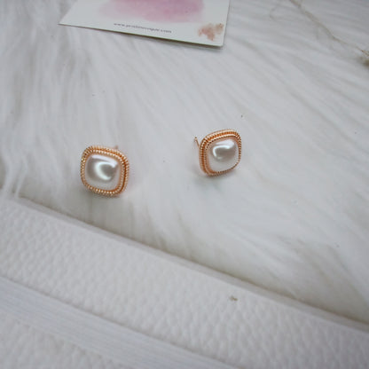 Rose Gold Luster Pearl Studs