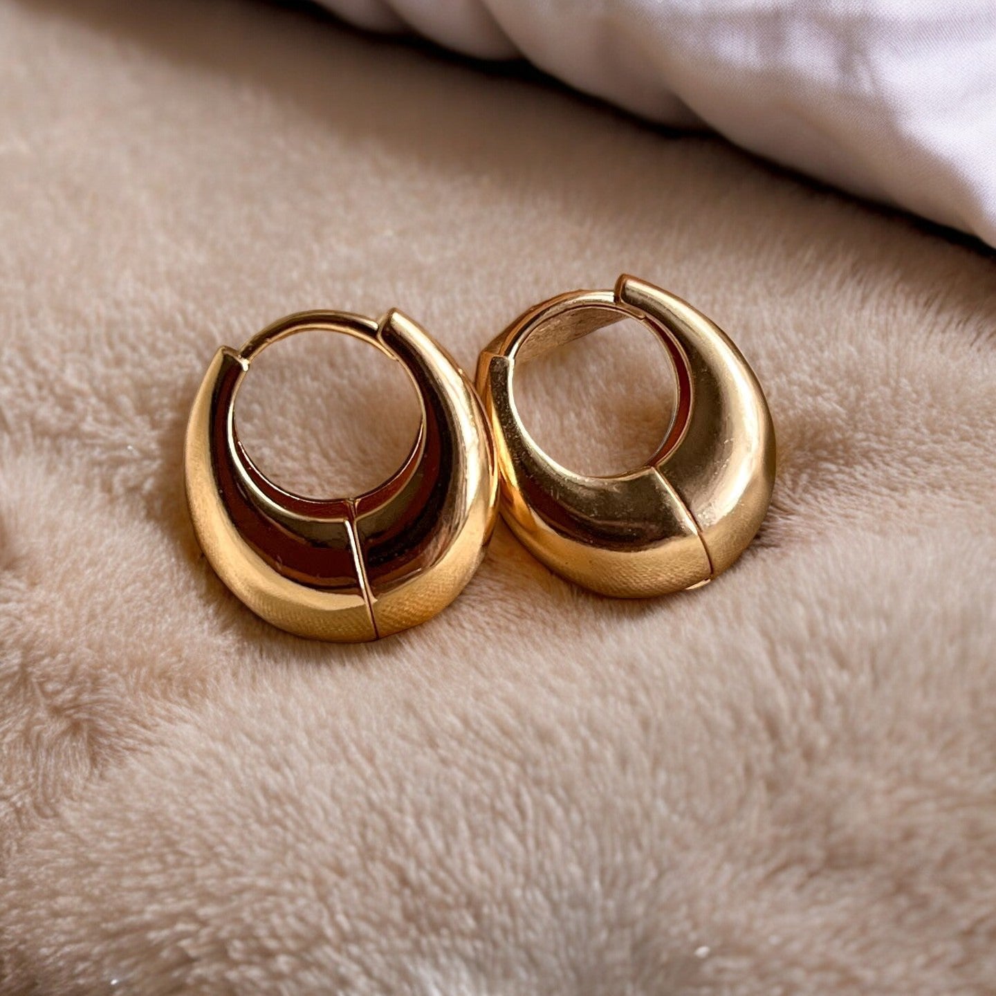 Gold Kaju Bali Hoop Earrings