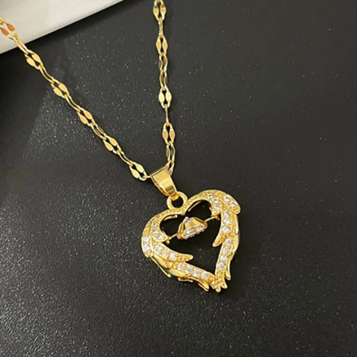 Rhinestone Heart Titanium Necklace