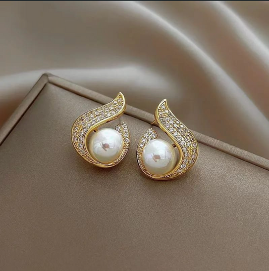 Korean Pearl Stud Earrings