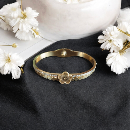 Blossom Diamond Line Bracelet