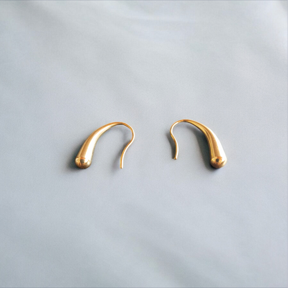 Slim Loop Single Earring